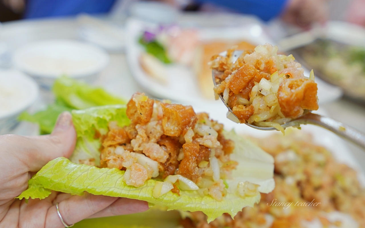 萬里海鮮餐廳「望海亭」萬里吃螃蟹推薦合菜最划算，自家漁船現撈尚蓋青