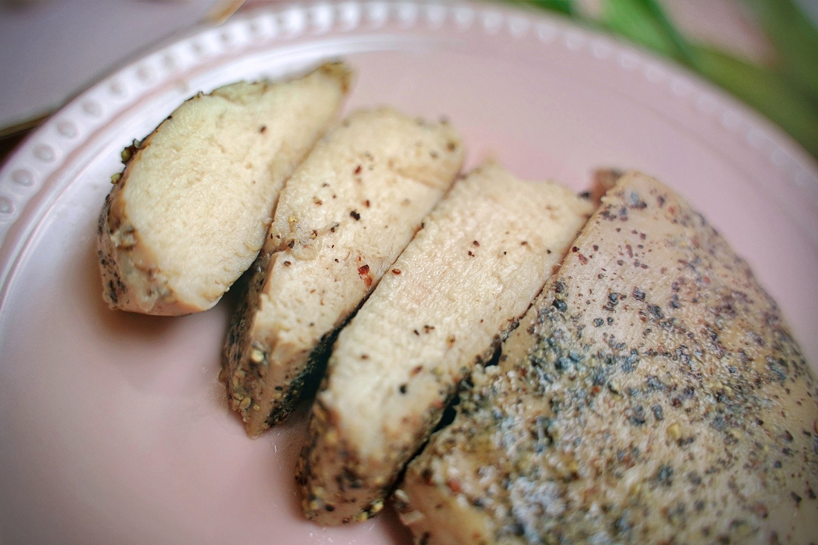 津津膳食堂｜台灣溫體豬手工水餃｜秘製軟嫩大雞腳｜團購舒肥雞買越多越划算（新口味上市）