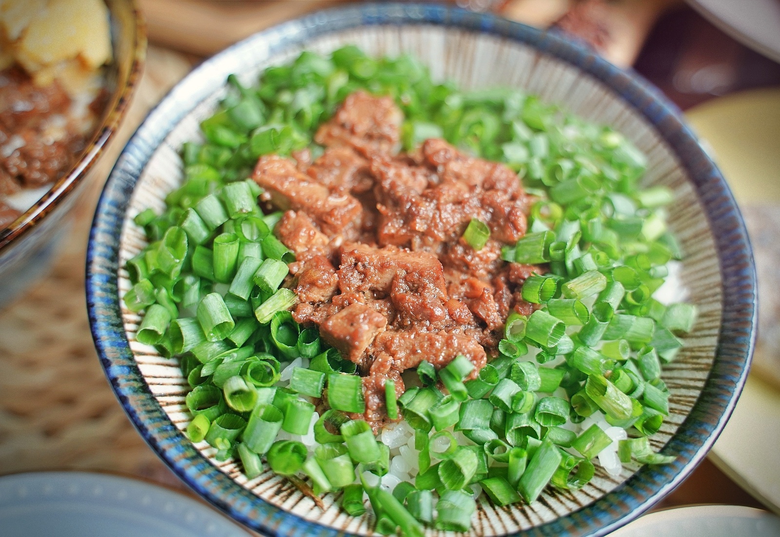 津津膳食堂｜台灣溫體豬手工水餃｜秘製軟嫩大雞腳｜團購舒肥雞買越多越划算（新口味上市）