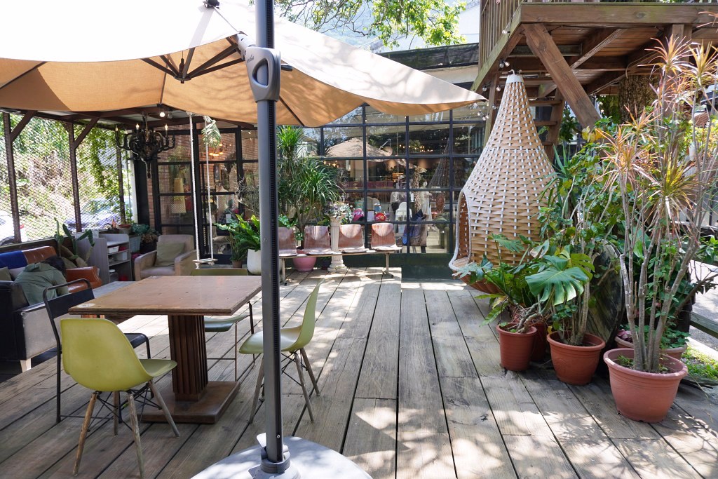 淡水景觀餐廳「Binma Area 134 」天元宮玻璃屋咖啡廳峇里島樹屋還有綠巨人浩克