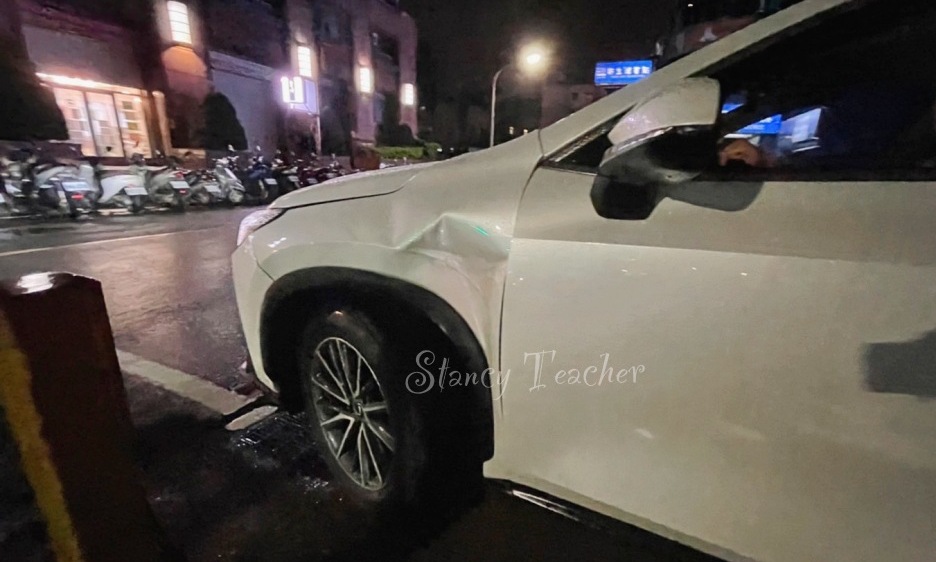 新款NX200牽不到10天就自撞，Lexus養車容易修理費爆貴