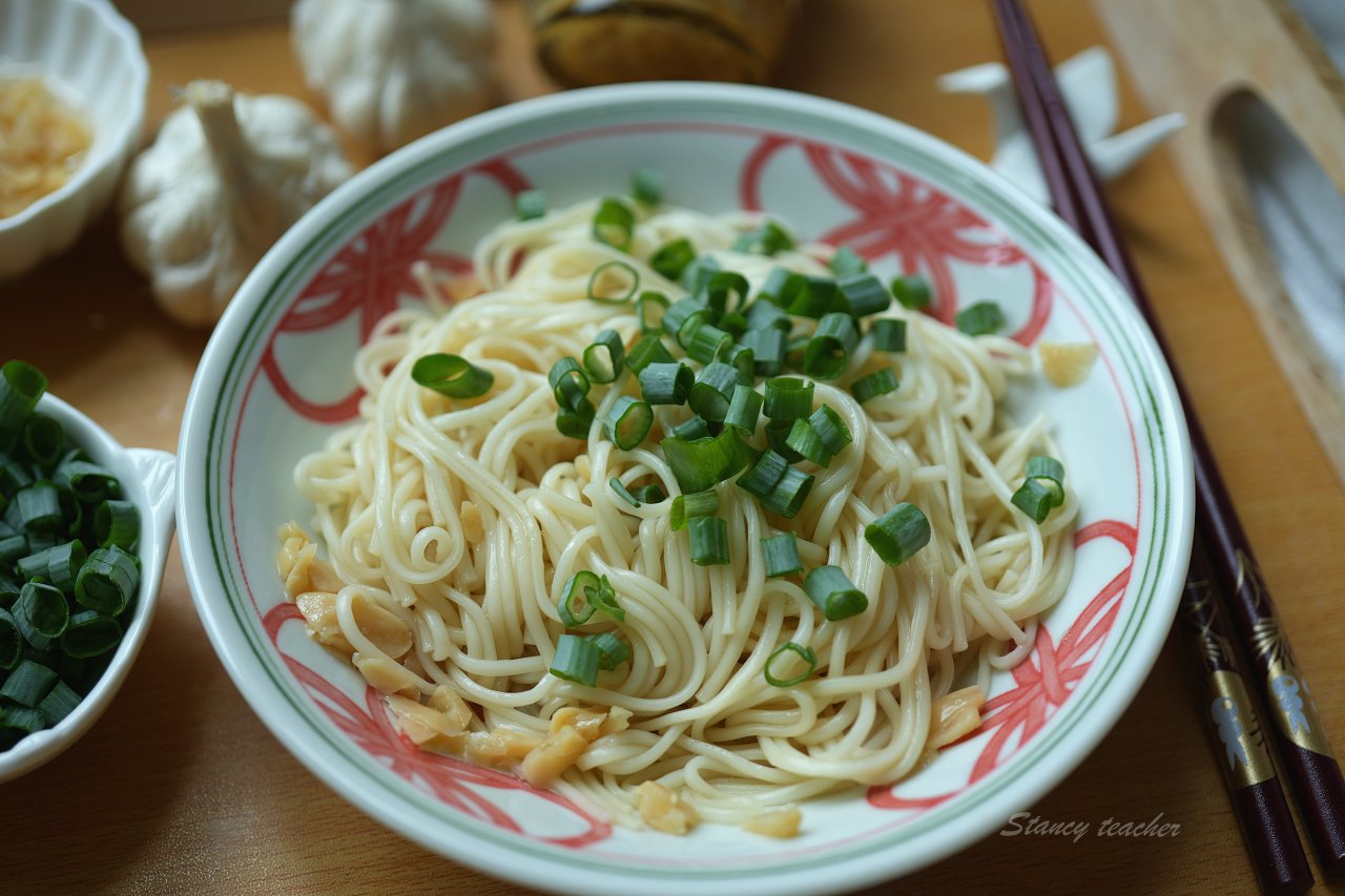 蒜蒜屋 原味生蒜醬｜免撥蒜頭料理更輕鬆 ， 蒜味十足拌麵香炒醃料都適合