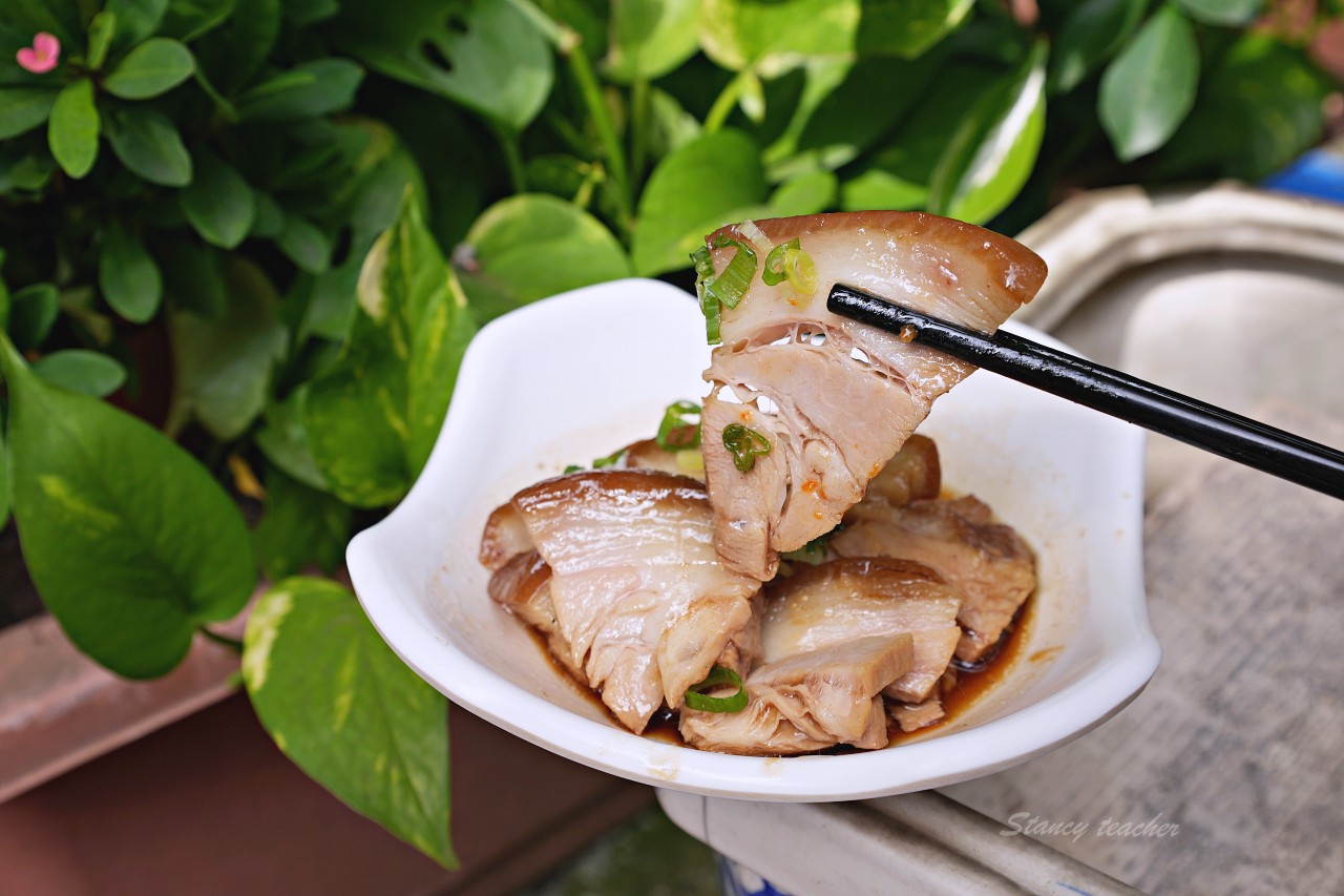 大稻埕魯肉飯 傳承一甲子的老味道，總統指定國宴菜半熟蛋加上特製辣醬太邪惡好吃