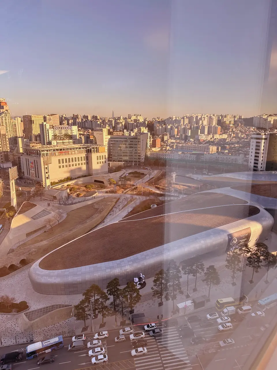 東大門都塔Doota 現代百貨免稅店會員申辦，韓國MLB便宜超好買首爾夜景秘密基地看這篇