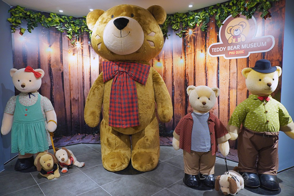富國島景點 | 富國大世界 Grand World 泰迪熊博物館 超過500隻泰迪熊costplay太萌啦