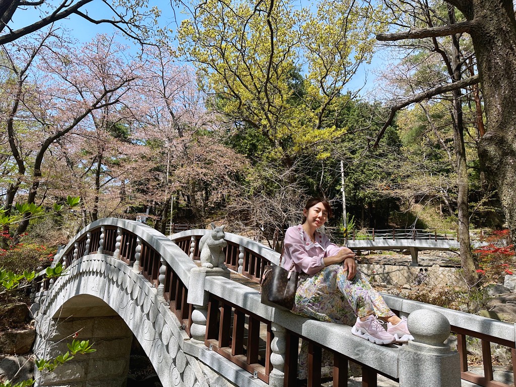 釜山賞櫻 | 長福山雕刻公園 | 親子公園設施超有趣 當地幼稚園小朋友阿珠媽都愛來