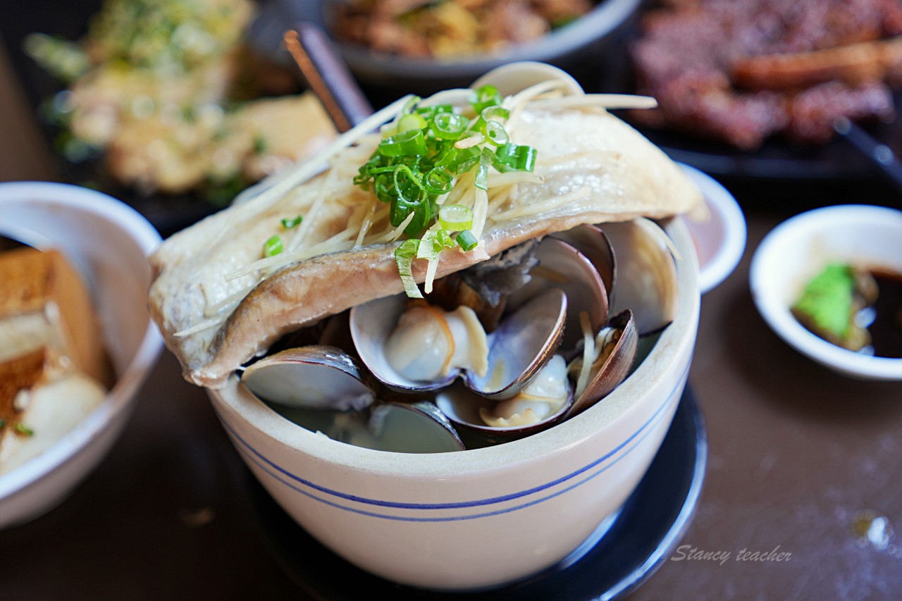 台北中山捷運站美食-北門蝦仁飯煲湯 國宴級蝦仁飯古法8小時熬煮蝦膏醬汁鮮濃無比