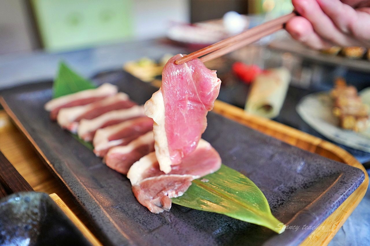 捷運中山站美食｜大車輪 日料岩酒所 中山北路店，隱身城市裡的小日本微縮版火車盒裝壽司精緻美味