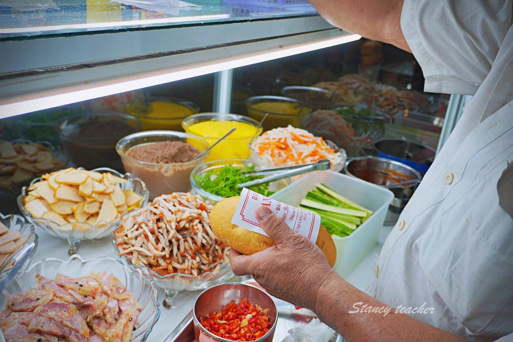 富國島美食「陽東夜市最好吃的越南法國麵包」