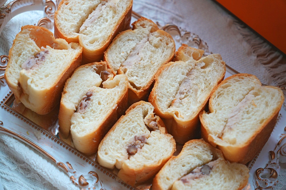 法蘭司維也納麵包冰心奶油麵包，首創冰麵包也好吃30年老字號原味芋頭紅豆都厲害