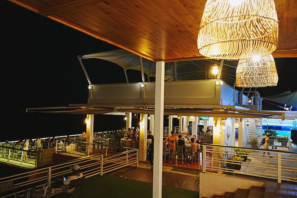 「蘇美島海鮮餐廳」Tha Ruea Samui Seafood Bar & Restaurant夕陽懸崖海鮮餐廳激推冬陰功海鮮酸辣湯