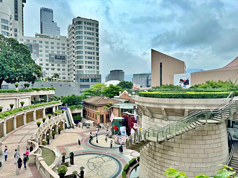 香港自由行景點「1881 Heritage」巴洛克古典建築、時間球塔、大砲超好拍