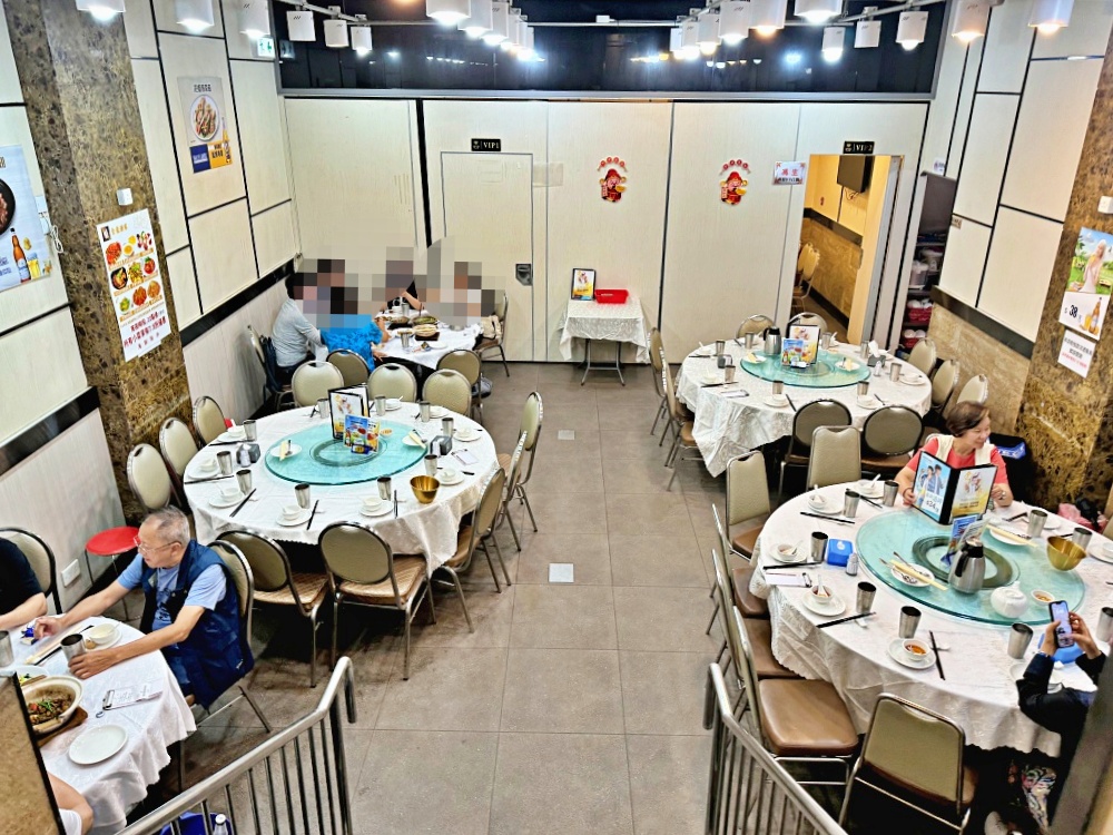 香港美食「金豪酒家」深水埗港式中菜館避風塘瀨尿蝦懶人必吃、炒飯鑊氣夠香