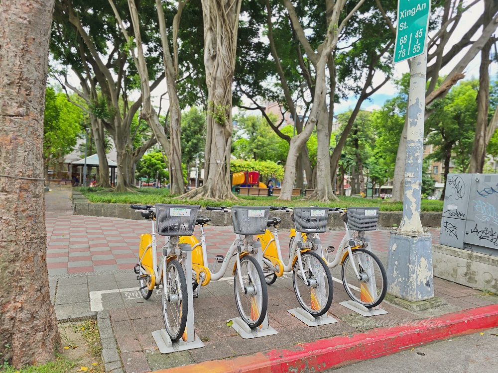 中山區南京復興站建案「紳藏」 英倫花園行館，制震綠建築周邊生活機能便利