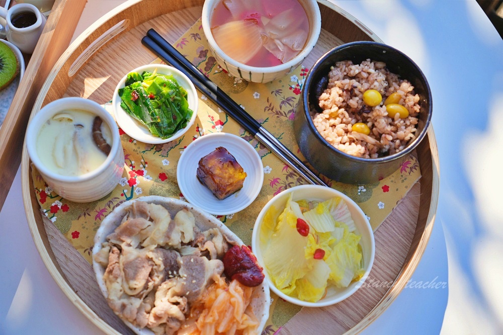 內湖美食「象園咖啡內湖店」碧湖公園景觀餐廳銀髮族最愛生日月送萌萌小象鬆餅