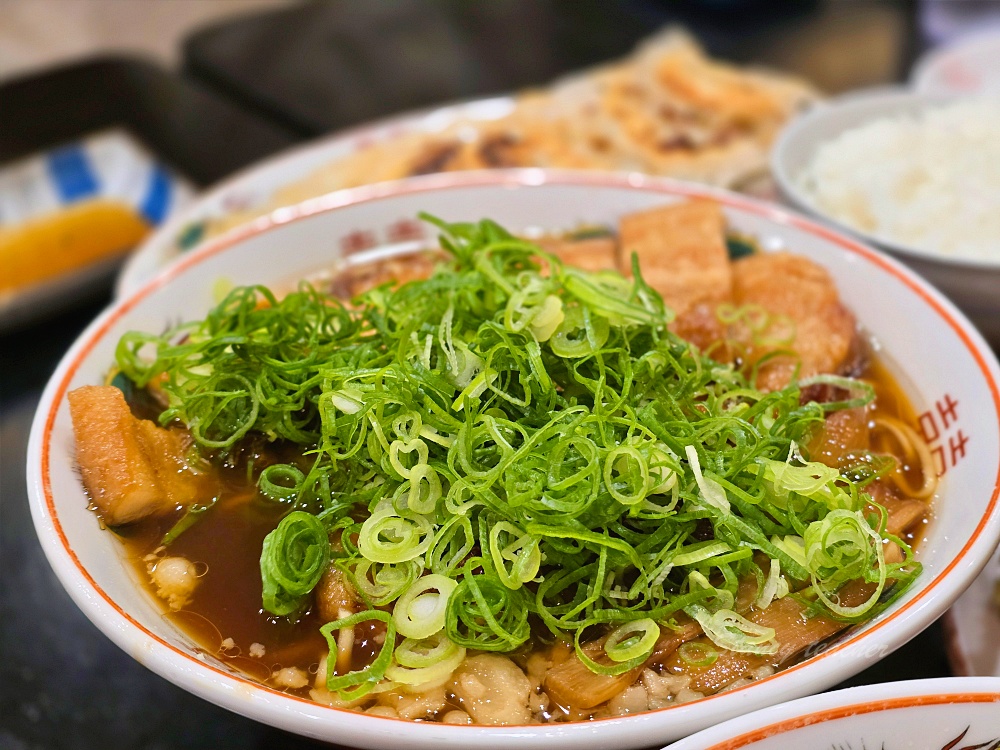 廣島美食必吃「尾道拉麵」三公 Onomichi Ramen Sanko醬油豬背脂蔥花爆棚巨大炸雞太強啦