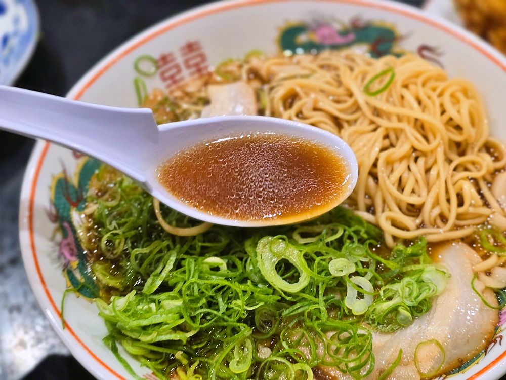 廣島美食必吃「尾道拉麵」三公 Onomichi Ramen Sanko醬油豬背脂蔥花爆棚巨大炸雞太強啦