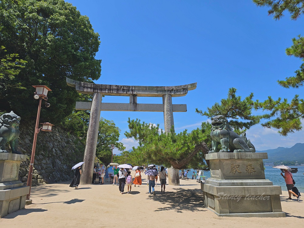 廣島景點推薦「宮島必玩必吃」嚴島神社、表參道商店街、炸紅葉饅頭、牡蠣烏龍麵、烤星鰻飯