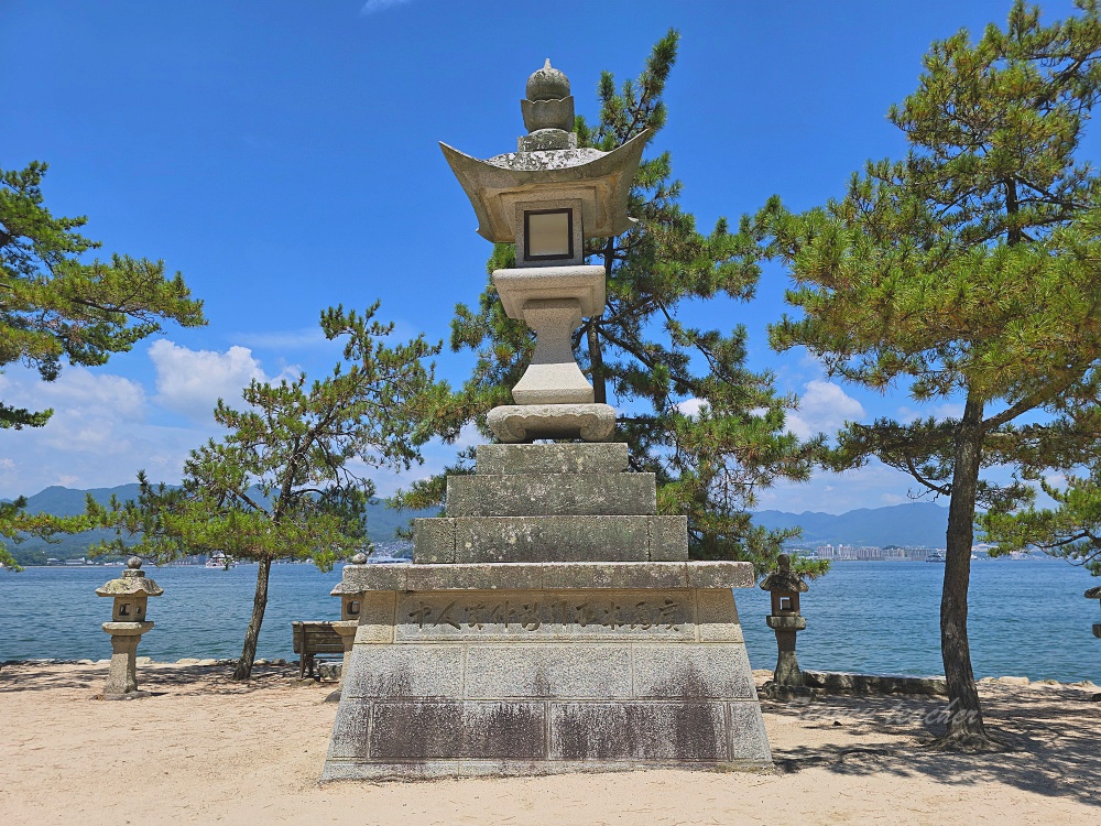 廣島景點推薦「宮島必玩必吃」嚴島神社、表參道商店街、炸紅葉饅頭、牡蠣烏龍麵、烤星鰻飯