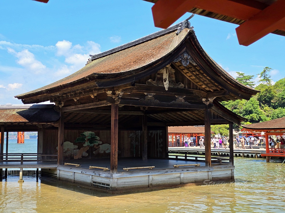 廣島景點推薦「宮島必玩必吃」嚴島神社、表參道商店街、炸紅葉饅頭、牡蠣烏龍麵、烤星鰻飯