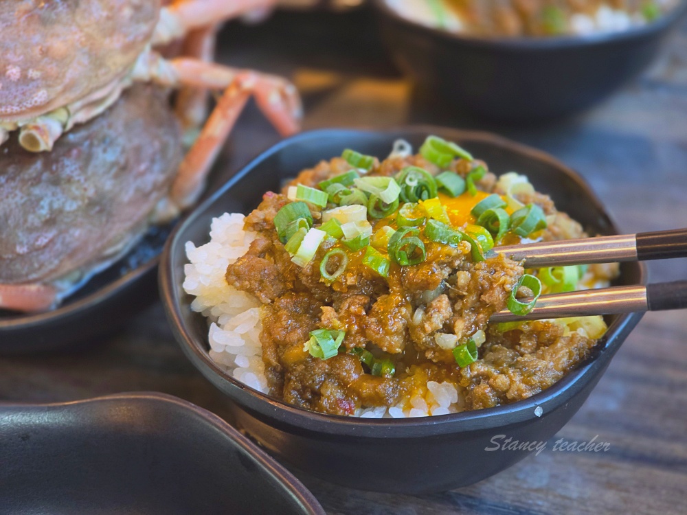 辛巴適信義店「秋蟹吃到飽」酸菜魚無限爽吃平日下午三點前進場688元爽涮180分鐘