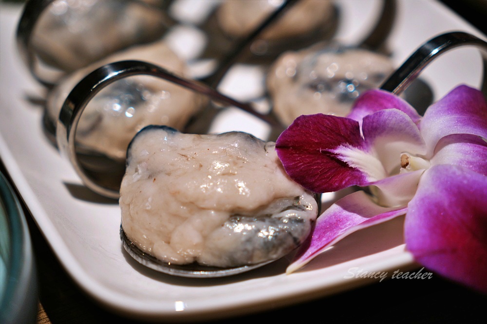 台北好喝雞湯「星曜雞湯」最強雞湯火鍋超越驥園的人蔘花膠蟲草雞湯香醇濃郁滴滴精華