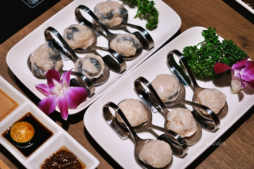 台北好喝雞湯「星曜雞湯」最強雞湯火鍋超越驥園的人蔘花膠蟲草雞湯香醇濃郁滴滴精華